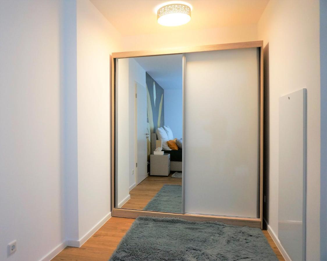 Mein Apartment, Stars Mit Balkon Und Klima Fuer Bis Zu 4 Personen Frankenthal  Buitenkant foto