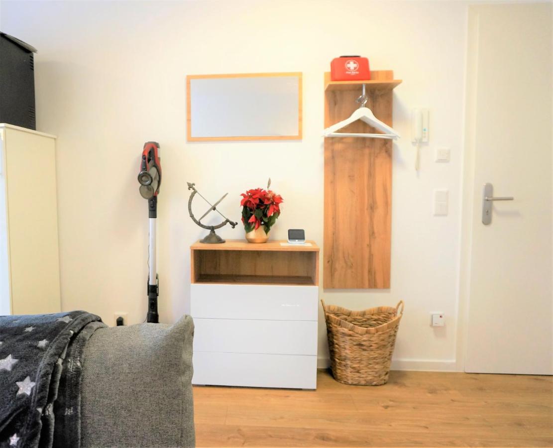 Mein Apartment, Stars Mit Balkon Und Klima Fuer Bis Zu 4 Personen Frankenthal  Buitenkant foto