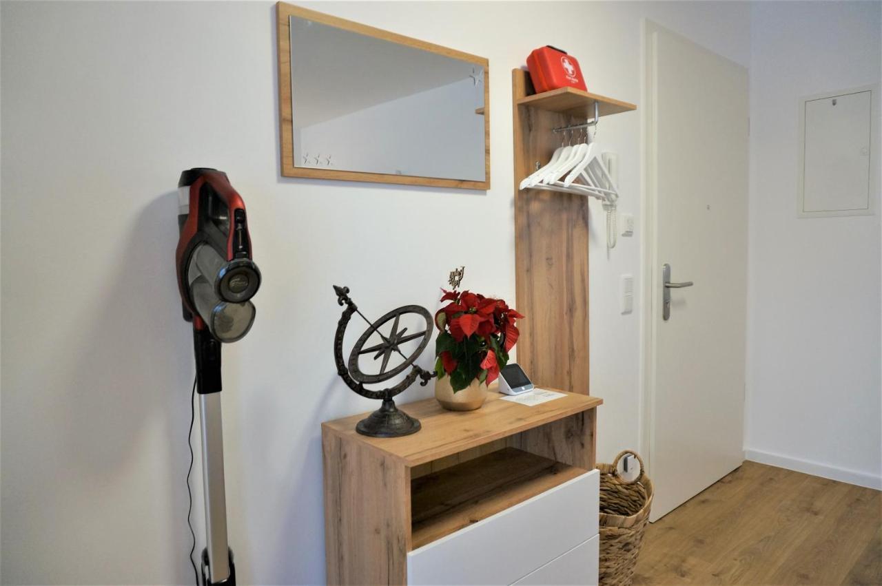 Mein Apartment, Stars Mit Balkon Und Klima Fuer Bis Zu 4 Personen Frankenthal  Buitenkant foto