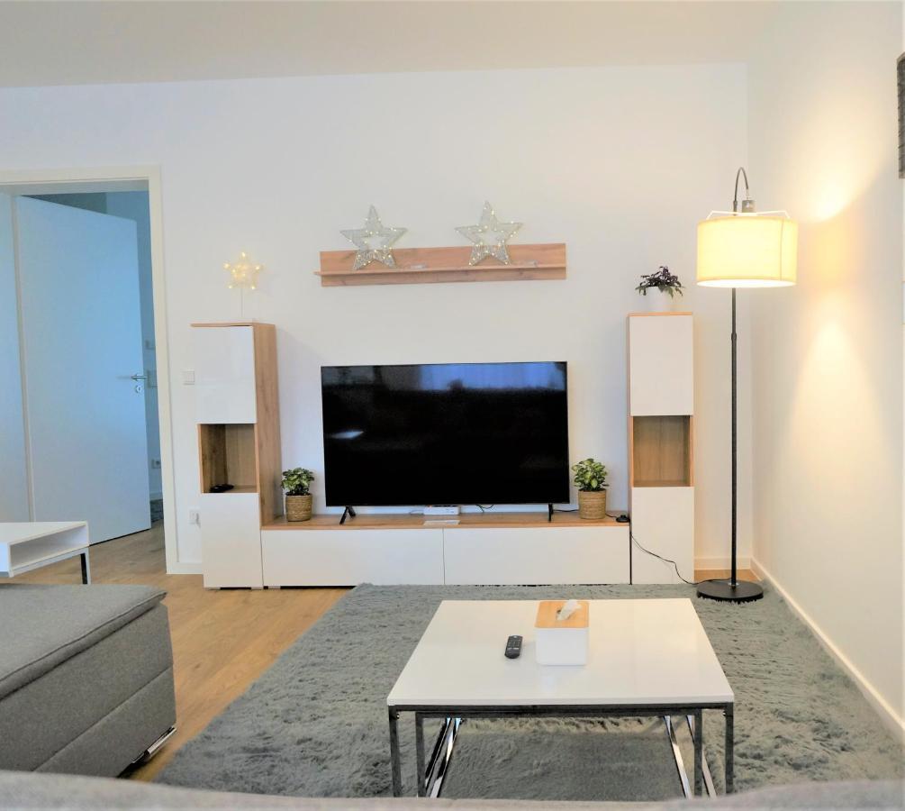 Mein Apartment, Stars Mit Balkon Und Klima Fuer Bis Zu 4 Personen Frankenthal  Buitenkant foto